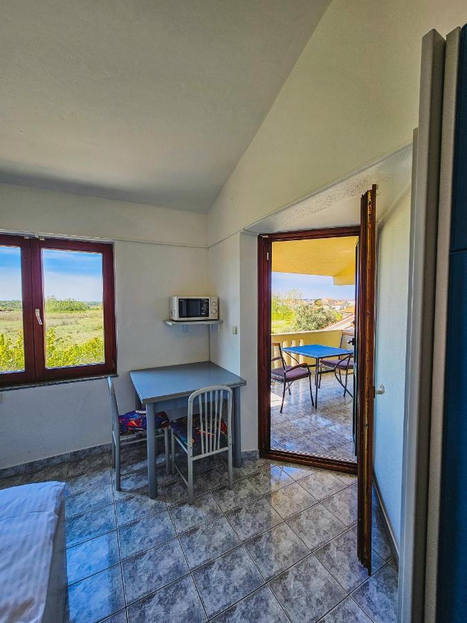 Aenona Sea View Apartments Nin Exterior photo